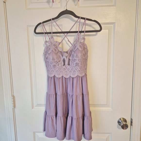 Zenana Outfitters Tops - Zenana Outfitters Lilac Lace Tunic